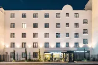 Green Park Hotel Paris Hotels near Restaurant Anika