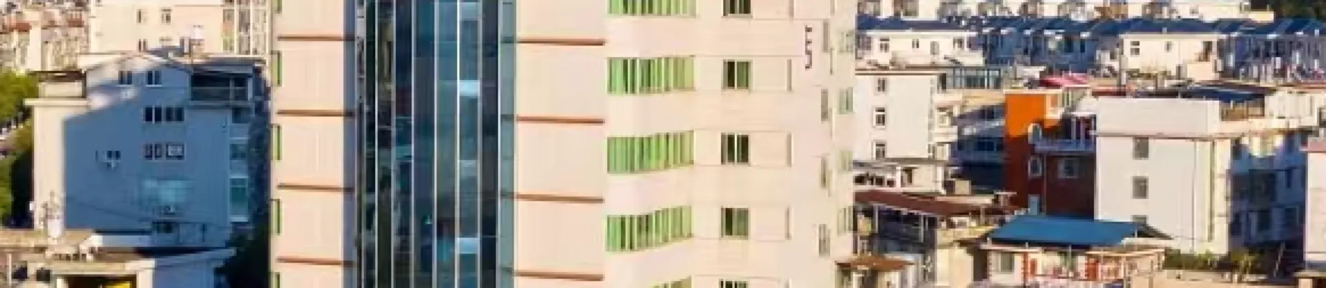 Four-Star Hotels