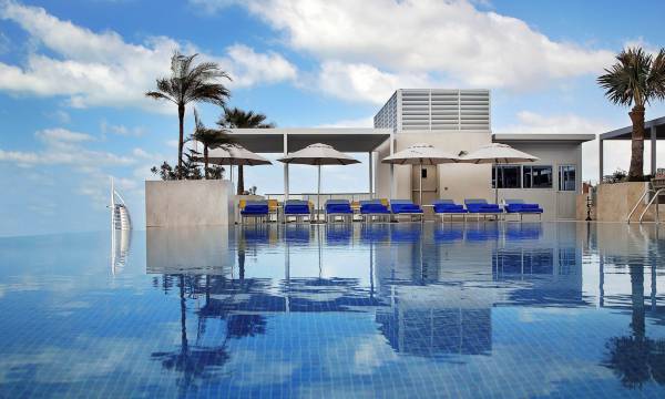 Grand Cosmopolitan Hotel