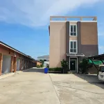 Sky and Star Loft Hotels in Phra Samut Chedi