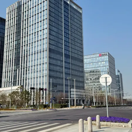 Hongfeng Apartment (Suzhou Industrial Park Station Branch)