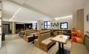 Linxi mountain residential quarters (North Scenic Area tourist distribution center shop)