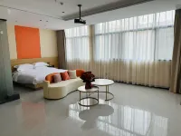 Zhangshu Monsoon Cloud Hotel - 2-Star