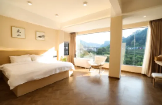 Qipan Yeshe Homestay (Zhangjiajie National Forest Park)