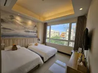 The sun never sets B&B