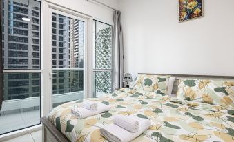 KingSuite | Nightlife | 3min-Tram-away | DXBMarina