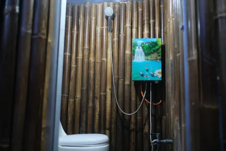 Regan Luxcamp by Digihub Hospitality Отели в г. Pangalengan