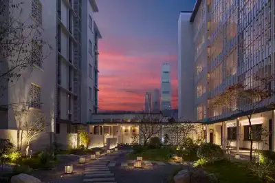 長沙逸裡庭院套房飯店（五一廣場IFS國金中心店） 長沙理工大學(金盆嶺校區)附近的飯店