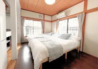 15 minutes to Asakusa/Max 10 guests/Skytree can be seen from the rooftop/Parking is next door Hotels in Kita-Asakusa/Minowa