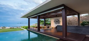 รูปภาพของFashionable Villa Malabar Beachfront 5 Bedrooms Plus 2 Kid's Bedrooms 10+6