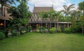 Syama Residence and Café