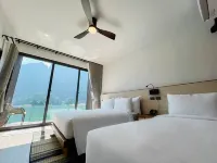 360° issara Floating Resort