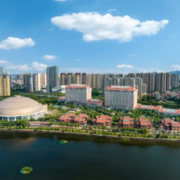Xiamen Lingling Giraffe Manor Hotel Hotels near Jimei