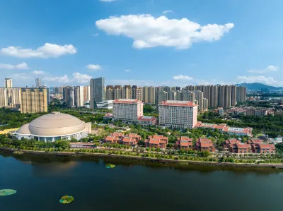 Xiamen Lingling Giraffe Manor Hotel Hotels near Lingling Animal Kingdom - Giraffe