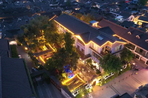 Wanqing Zhenyuan Hotel