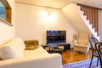 Shibuya Urban Retreat - فلل
