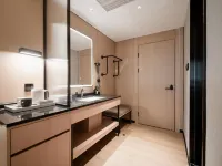 Waterfront Huiting Hot Spring Hotel Hotels in Fengshun