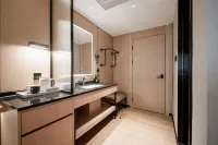 Waterfront Huiting Hot Spring Hotel Hotels in Fengshun