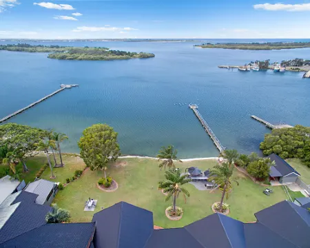 Moby Dick Waterfront Resort Motel Hotels in Yamba