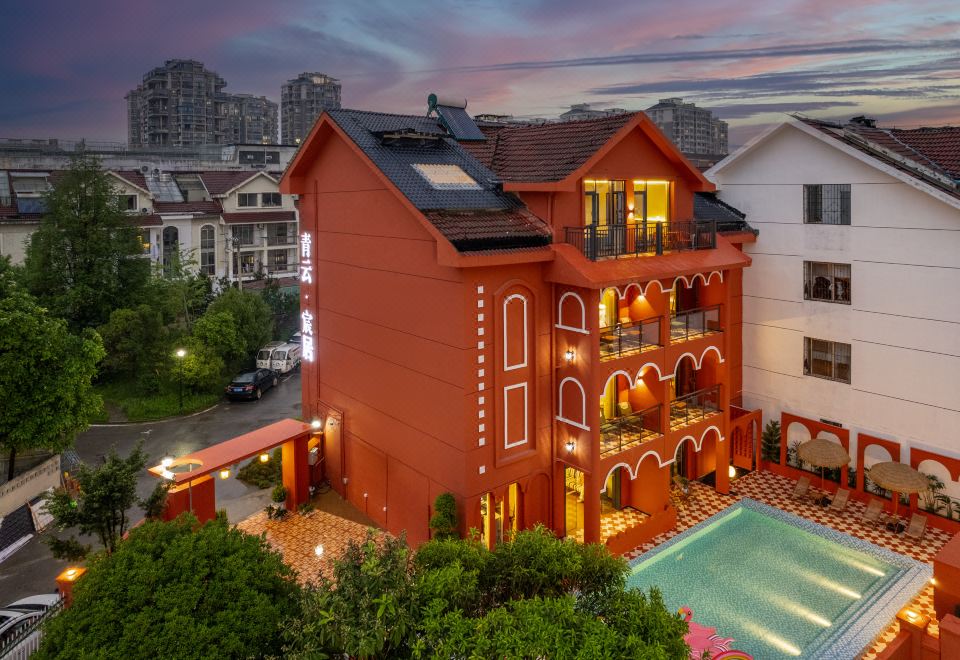 hotel overview picture