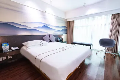 Yuecheng Business Motel