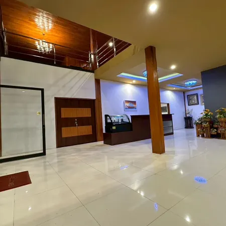 Phra Chan Khiang Dao Resort