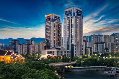 Vienna International Hotel (Nanchuan District Wanda Plaza) Hotel in zona Yonglongshan Forest Park