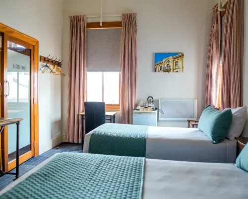 The Cambridge Hotel & Backpackers Hotels near Westpac Stadium