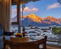 Panoramic View of Snow Mountain in Shanye Rizhao Jinshan (Lijiang Ancient City Branch)