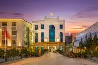 DeLaSol Sapa - Central Boutique Hotel Hotels in Sapa