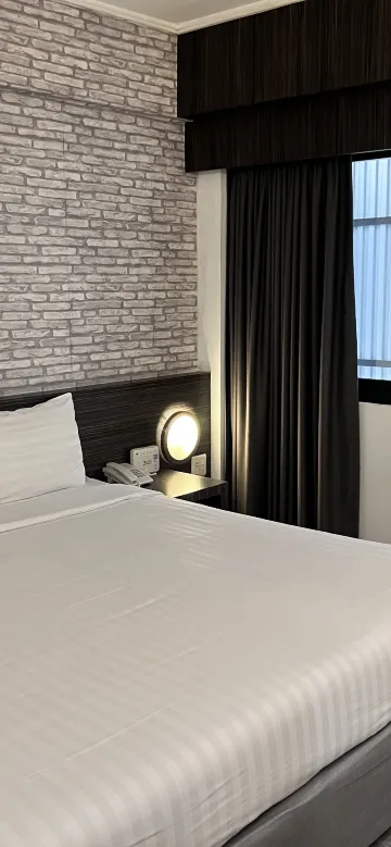 ห้องซูพีเรียร์ เตียงใหญ่ 1 เตียง