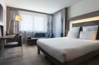 Novotel Paris Stade Basilique - Balkoner