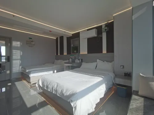 Neijiang Xitu Apartment - Dağ Manzaralı