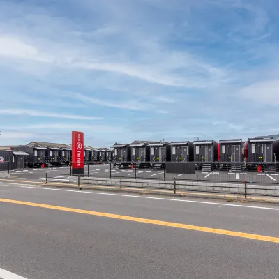โรงแรม R9 สนามหญ้า Karatsu โรงแรมใกล้Nijino Matsubara