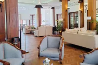 Hotel Suisse Hotels in Kandy