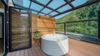 Bonfire Villa · Creekside · Starry Sky Pool Family Vacation Homestay (Moon Bay Scenic Area)