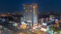 Vienna Hotel Nanchang Railway Station Lengshang Metro Station Branch Hotels in 
