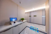 Lvju Smart Homestay (Zhangye Road Pedestrian Street)
