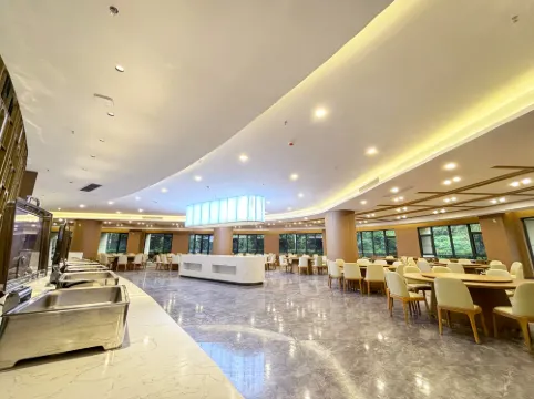 Linjian Mantu Youth Hostel (Suizhou Yinxinggu Resort Branch)