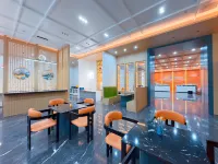 Mehood Lestie Hotel (Golmud Salt Lake Square Branch) Hotels in Golmud