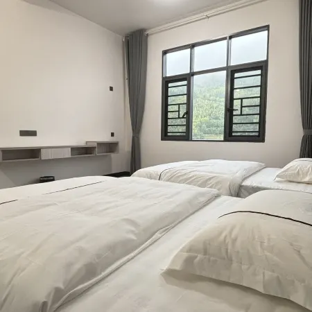 Lingquan Mountain Lodge