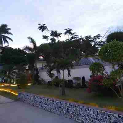 Jewelry Hotel and Resort Hotel Exterior