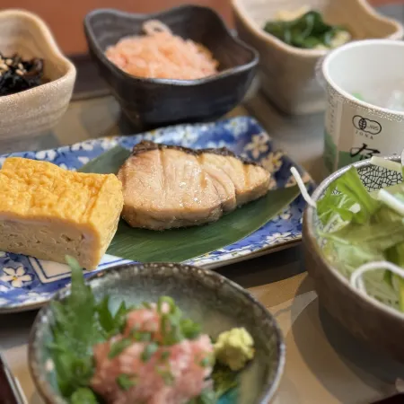 Sotetsu Fresa Inn Tokyo-Kyobashi Отели рядом с достопримечательностью «Магазин электроники Bic Camera Yurakucho»