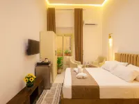 ダウンタウン アンティーク ホテル デザートサファリツアー周辺のホテル