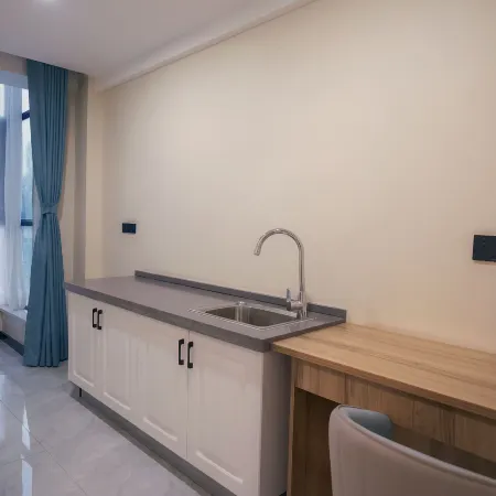 Yunjing Hotel