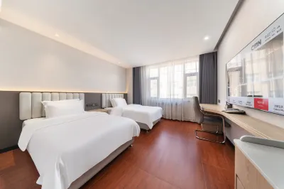 Karamay Zeyu Grand Hotel