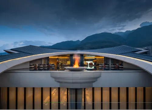 Dali Palace Hotel
