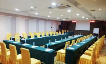 HanTing Hotel (Zhaoqing Qixingyan Scenic Area East Gate)