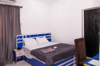 Crestviewers hotel and suite