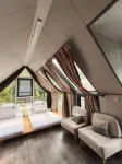 Xuegu Bilaolv Hostel Hotel - โรงแรมราคาถูก
